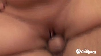 Preview 3 of Anak Kuliahan Yang Di Paksa - MILF Puts A Whole Cock Down Her Throat