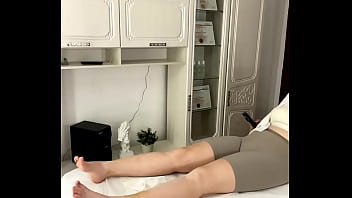 Preview 2 of Free Mv Fick - This gorgeous bitch moaned loudly while I waxed her legs