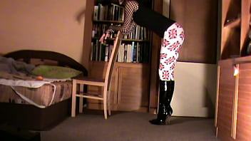 Preview 4 of Sunny Leone Xxxi With Husband - leggings