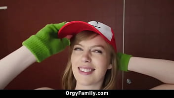 Preview 1 of Orang Kulit Hitam Sex - Nerdy Step Sister Fucks For Video Game