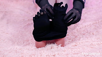 Preview 4 of Www Xxx 89com - foot fetish video sexy closeups (Arya Grander)