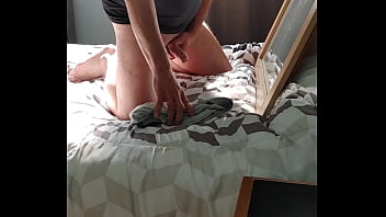 Preview 3 of Son Kiss Mom And Sister - Video de v&eacute_rification