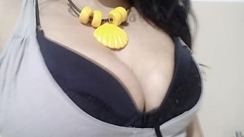 Preview 3 of Mom Fuck Horse - V&iacute_deo de verifica&ccedil_&atilde_o