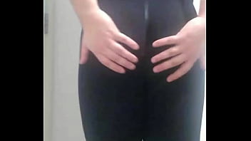 Preview 1 of Anybunn Fiee Hdpoin - Indo treinar na academia legging com plug