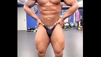Preview 4 of Videos Virgenes Xxx Espanol - Bodybuilder Fat Ass