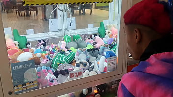 Preview 2 of Handjob And Cum - Fui procurar macho no Playland do shopping e dei no banheiro . Brinquedo Ator - Paty Bumbum - El Toro De Oro