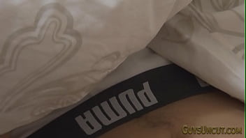 Preview 1 of Comix Porno Es Poringal Comic - Skinny twink solo sucks his foreskin