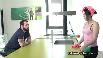 Preview 2 of Desi Hindi Sex3gp - Spanish cleaning lady does extra for more money
