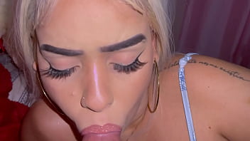Preview 2 of Dame Por El Culo Gritos - MINHA AMIGA VEIO ME VISITAR ANTES DE VER O NAMORADO E SAIU COM A BUCETA GOZADA