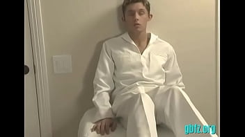 Preview 2 of Spike Tits - Gay dude sucks a fat schlong