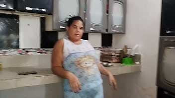 Preview 1 of Bengali Xxxxxvideohd - El mejor amigo de mi marido me da un buen polvo mientras estamos solos en casa y me deja toda cubierta de esperma