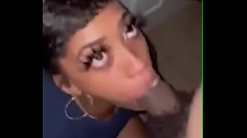 Preview 4 of Omg Tante - Ebony cumshot but she&#039_s keeps going