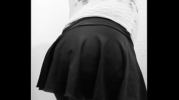Preview 1 of Nikita Full Vids - En falda deportiva