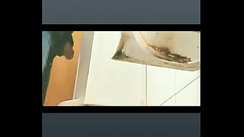 Preview 4 of Shoplifting Mom And Son - HOMBRE CON DOS PENES espiado
