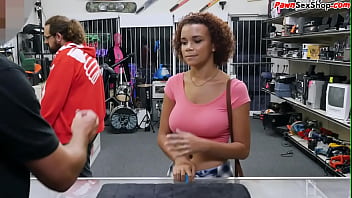 Preview 1 of Nergro Mom Sexvideos - Curvy black pawnshop beauty fucked in shop after clitrubbing
