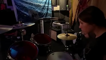 Preview 2 of Sunny Leone In First Time Sex - Felicity feline drumming long jam