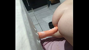 Preview 1 of Gonzo Xxxxxy Movies Full - Vai vem at&eacute_ o fundo do meu cuzinho com consolo gigante