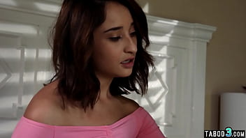 Preview 2 of Indian Randikhana Porn - Skinny teen Isabella Nice asking her BF to fix her trimmed pussy
