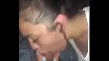 Preview 1 of Old Man Piss - Mi vecina me da la mejor mamada del 2021