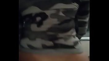 Preview 3 of Sial Tod - Sentando gostoso na pica grossa