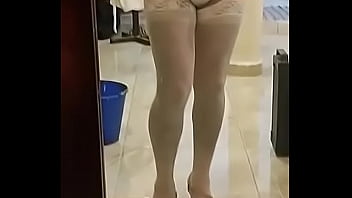 Preview 4 of Pornketub - Con liguero blanco