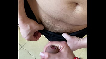 Preview 2 of Lois Griffen Nude Porn - Pendejos argentos se hacen la paja despu&eacute_s de jugar futbol