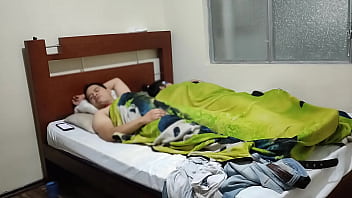 Preview 1 of Porno Com Fora - Mientras mi padre sale a trabajar me hago pasar por el Y me logro folla a mi MADRASTRA que buen CULO tiene lo siento por mi padre pero quedo como un cornudo