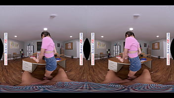 Preview 2 of Mon Sex Amerika - Student Aria Valencia gets fucked by her professor - VR