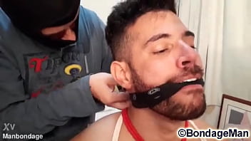 Preview 3 of Night Hot - Luan Santiago ans Leicy kissing gagged backstage from BondageMan