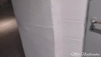 Preview 3 of Asian Family - Meu namorado me Deixou pra sair com amigos e me vinguei  dele chupando um Desconhecido pauzudo  escondido no shopping quase fomos flagrados | DelonSafadoRj