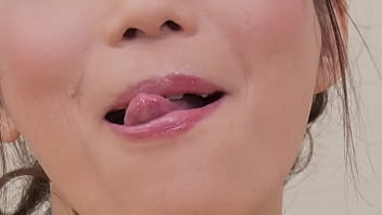 Preview 3 of Semvideos Com - 口の中に性感帯があるという、一本道初登場の小野寺まりさん 1