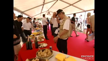 Preview 3 of 4ksex Hard - Report Cannes Hot d&#039_Or 2002