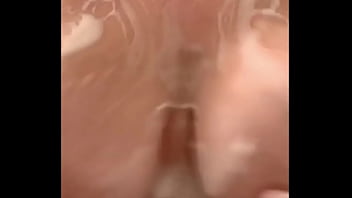 Preview 4 of Lesbien Kinks - Maman fran&ccedil_aise ronde caresse ses gros seins de milf sous la douche en secret