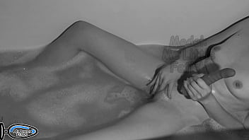 Preview 3 of God Lad Milf - Slender Girl Takes An Evening Bath,  Masturbates Her Pussy With A Vibrator,  And Gets An Orgasm