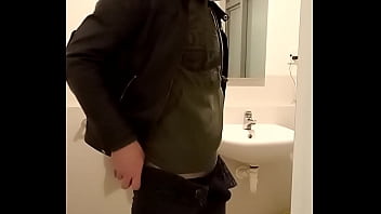 Preview 4 of Xxxxxnnxxxxx Black - Piss squirt