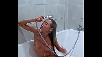 Preview 3 of Sta Wars Xxx Cd2 - Alisha bath