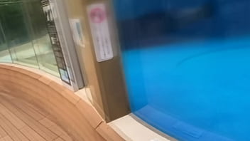 Preview 1 of Mixed Naked - https://bit.ly/3ifgItMハメ撮り　明るい性格でちょっとあざと可愛い美女と勢い余って中出しSEX。水族館でラブラブデート。極上フェラ。激しい正常位SEX。Eカップの美女。激かわ保育士ゆきちゃん。素人 美女 巨乳 中出し ハメ撮り ランジェリー 水着