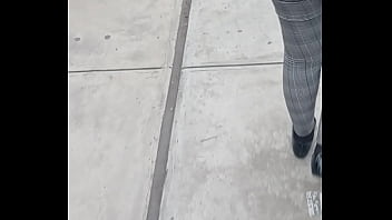 Preview 3 of Wife Stuck - buen culo gordo por la calle de lima