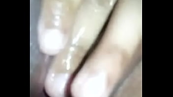 Preview 1 of Amateur De Video Sexie - Goza y se viene en leche
