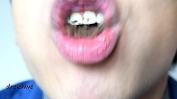 Preview 2 of Kompoz Xxx Pakstani Com - Eating two delicious black cupcakes