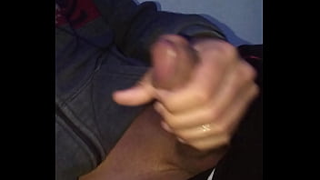 Preview 3 of Latin Shemale Multiple Cum - Batendo uma depois do trabalho