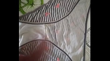 Preview 1 of Si Galore - Corrida en bragas de mi vecina 35