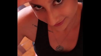 Preview 2 of 11year Xxxcom Indian - Sadira Hotwife - Mamando Diretor antes do cumwalking - RAPIDINHAS EROTIKAXXX