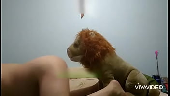 Preview 3 of Desi Mms Indian Villes Secx - Jugando con mi peluche 2