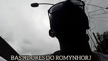 Preview 1 of Takondo - NO RIO DE JANEIRO ATOR PORN&Ocirc_  MOSTRANDO POUCO DO SEU DIA DIA