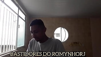 Preview 4 of Takondo - NO RIO DE JANEIRO ATOR PORN&Ocirc_  MOSTRANDO POUCO DO SEU DIA DIA