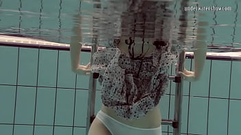 Preview 1 of Toketdiabad - Super tight underwater babe pussy Loris Licicia