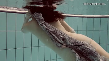 Preview 4 of Toketdiabad - Super tight underwater babe pussy Loris Licicia