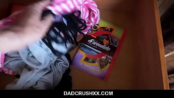 Preview 1 of Seachbukkake Aba - This nasty babe enjoys sucking cock