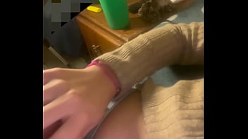 Preview 3 of Fucks Her Creampie - Sucking my girl&#039_s belly button